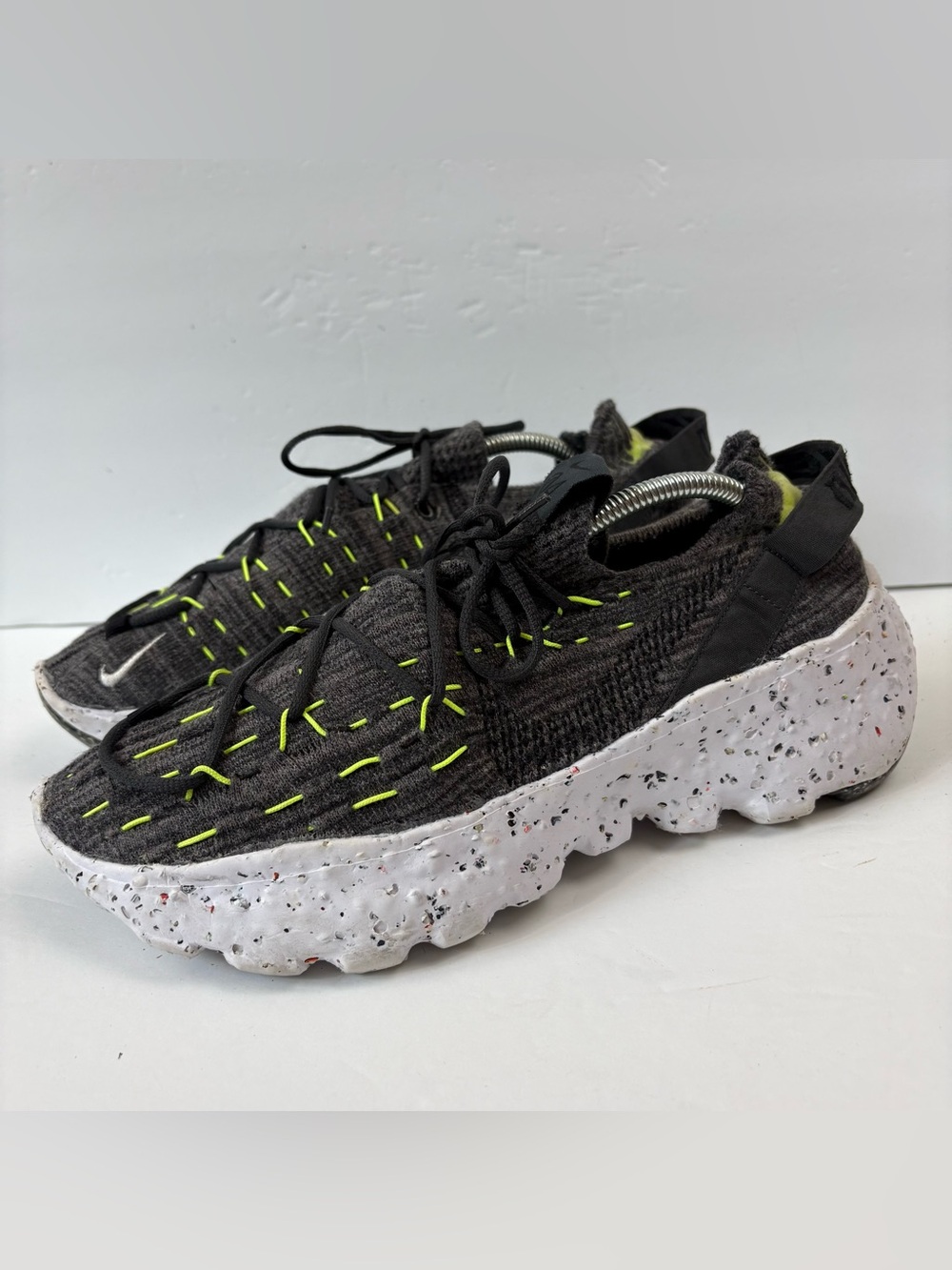 Men's Nike Space Hippie 04 Running Shoes, CZ6398 Black/Dark Smoke Grey/Volt 9.5